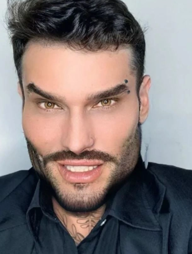 Koronavirüsü yıllar öncesinde bilen kahin Athos Salome 2024 kehanetlerini hatırlattı! 7 kehanet yapmıştı, 4'ü gerçekleşti: Geriye kaldı 3... G1