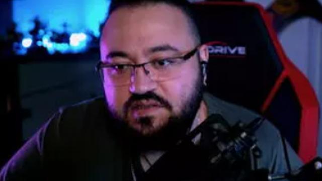 Twitch isimli canlı yayın kanalında ünlü olan Jahrein, eşinin kız kardeşi hakkında ahlaksız söylemlerde bulundu