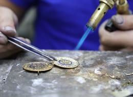 Kuyumcular sesinden bile anlayabiliyor! Altın için 'bu önemli bir faktördür' diyerek tek tek anlattılar: Ucuz altın yalanına kanmayın!