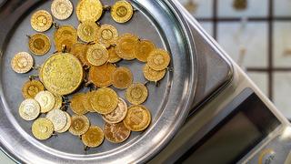 Altın zirveyi gördü! Altını olan olmayan herkes kuyumculara akın etti! Uzmanlar yılsonu için rakam verdi… 