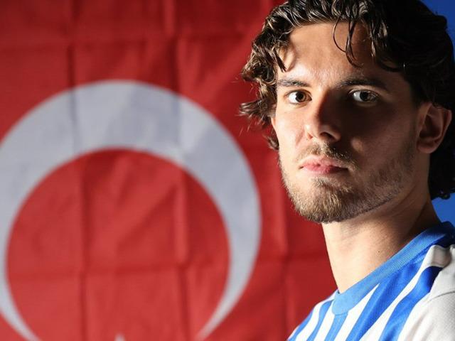 Brighton'a transfer olan Ferdi Kadıoğlu ilk maçına çıkıyor!