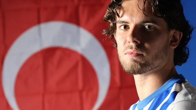 Brighton'a transfer olan Ferdi Kadıoğlu ilk maçına çıkıyor!