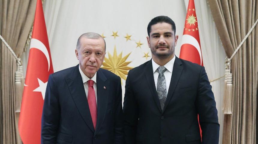 Cumhurbaşkanı Erdoğan, Taha Akgül’ü kabul etti