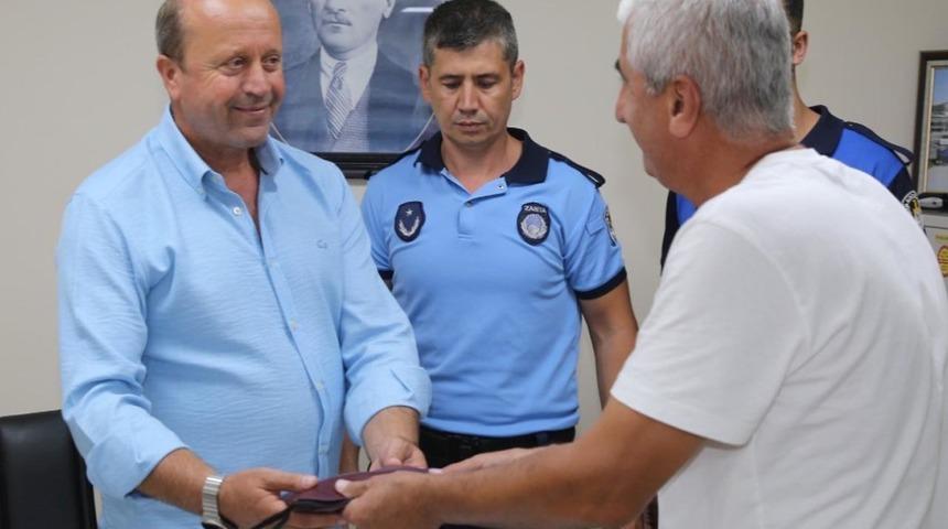 Zabıta bankın üzerinde buldu! 700 bin TL'lik... 'Fatura' detayı her şeyi çözdü