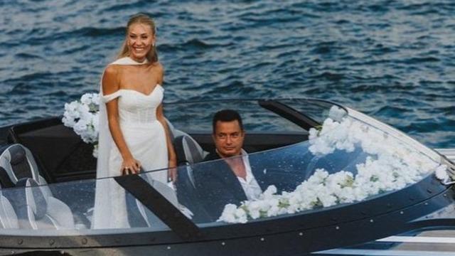 Onlardan balayı karesi bekliyorduk! Acun Ilıcalı ile eşi Ayça Çağla Altunkaya o düğünde ortaya çıktı! Nikah sonrası ilk kez...