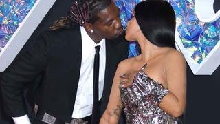 Boşanma aşamasındalardı! Ünlü rapçi Cardi B. üçüncü kez anne oldu!