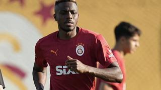 Okan Buruk'tan şaşırtan Osimhen kararı! Rizespor karşısında ilk 11 şekillendi