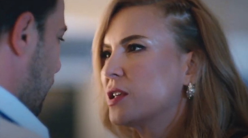 Kızılcık Şerbeti'nde Giray ve üvey annesinin ateşli sahnesi olay oldu! Sosyal medyaya damga vurdu