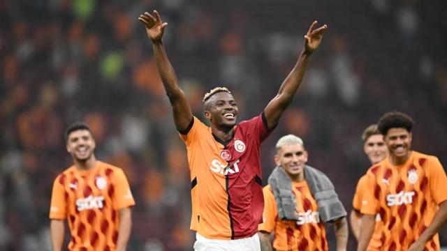Galatasaray'ın Dünyaca ünlü santrafor Victor Osimhen'den dikkat çeken açıklamalar! Icardi ve Batshuayi sözleri... ''Ben attım sandım ama''