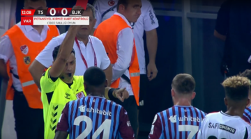 SON DAKİKA: Trabzonspor-Beşiktaş derbisinde tarihi an! Henüz 13. dakikada kırmızı kart... Bordo-mavililer 10 kişi kaldı