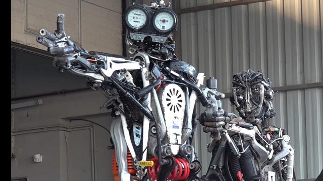 Yusuf Dikeç duruşu maket robota dönüştürüldü