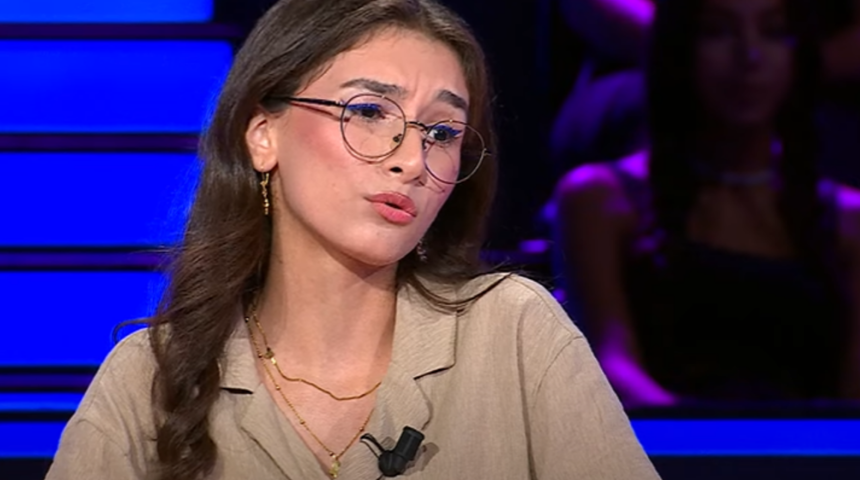 Kim Milyoner Olmak İster'e damga vurdu! İngilizce öğrencisi çeviri sorusunda bakın ne yaptı...