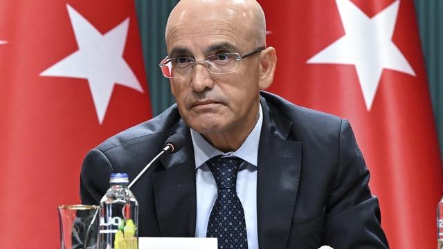 Mehmet Şimşek 'istifa' iddiaları için açtı ağzını yumdu gözünü: 'Cumhurbaşkanımız davet etti' dedi: İşin aslını tek tek anlattı