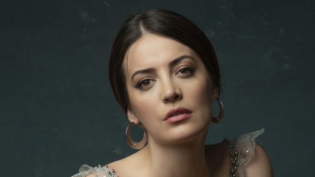 İrem Sak'ın acı günü! Hastaneye kaldırılan babası hayatını kaybetti