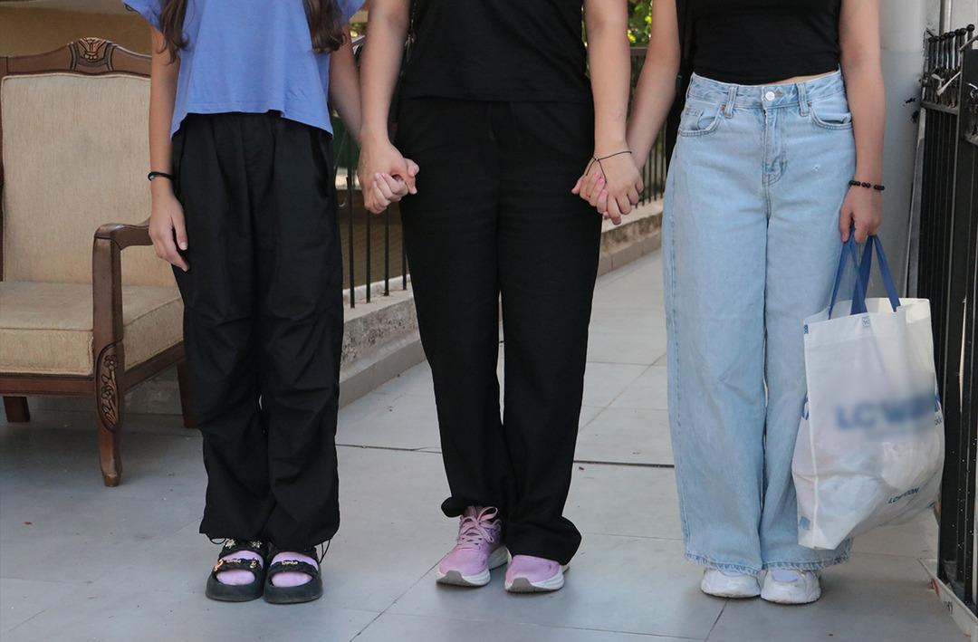 Kendisini bı&ccedil;aklayan eski eşine &ccedil;ocuklarını g&ouml;stermediği iddiası ile cezaevine girdi!