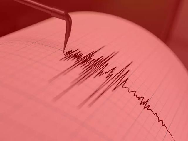 Bir deprem de Antalya'da! B&uuml;y&uuml;kl&uuml;ğ&uuml; a&ccedil;ıklandı