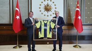 Cumhurbaşkanı Erdoğan, Fenerbahçe Yönetimi'ni kabul etti! ''Bu görüşmeye ihtiyacımız vardı...''
