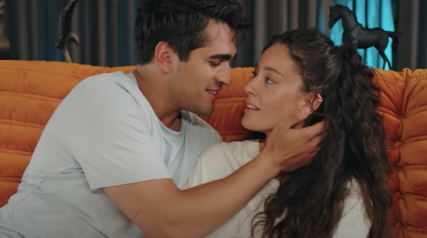 "Ablası gibi duruyor" demişlerdi! Yalı Çapkını'nın Diyar'ı Pelin Akil eleştirilere yanıt verdi!