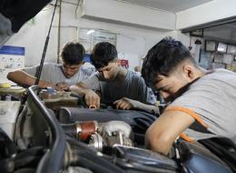 Ayda 25 lira maaş ve diploma veren iş için camiler vaaz vermeye başlayacak! Çırak yokluğu her tuşa bastırıyor... Antalya'da esnaf çaresiz kaldı!