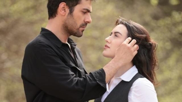 Yeni sezon heyecanla bekleniyordu! Rüzgarlı Tepe dizisinde flaş değişiklik 