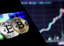 Bitcoin'de neler oluyor, kaç dolar oldu? Gece yarısı adeta çakıldı, 110 bin dolara kadar düştü