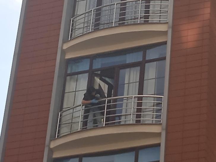 Yurtta şüpheli ölüm: 25 yaşındaki genç kadın bahçede kanlar içinde bulundu! G2