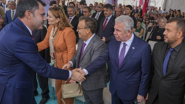Bakan Kurum 3 büyükşehir için konuştu: Parti ayırmaksızın ihtiyaçları görüşüyoruz