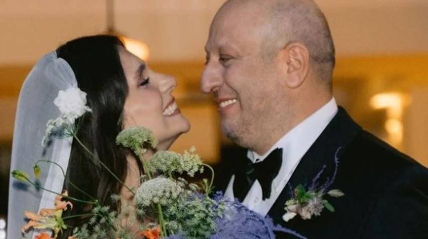 Leyla ile Mecnun'un İsmail Abi'si Serkan Keskin ile evlendi! Meriç Aral'ın gelinliği sosyal medyayı ikiye böldü 