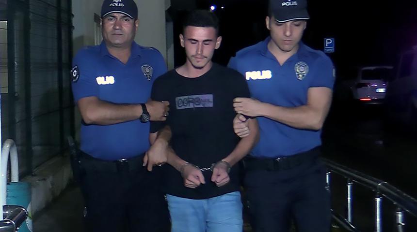 Şüphelenip durdurdular, tam 116 suçtan kaydı olduğu ortaya çıktı... Yakalandığı yer ise Adliye otoparkı oldu