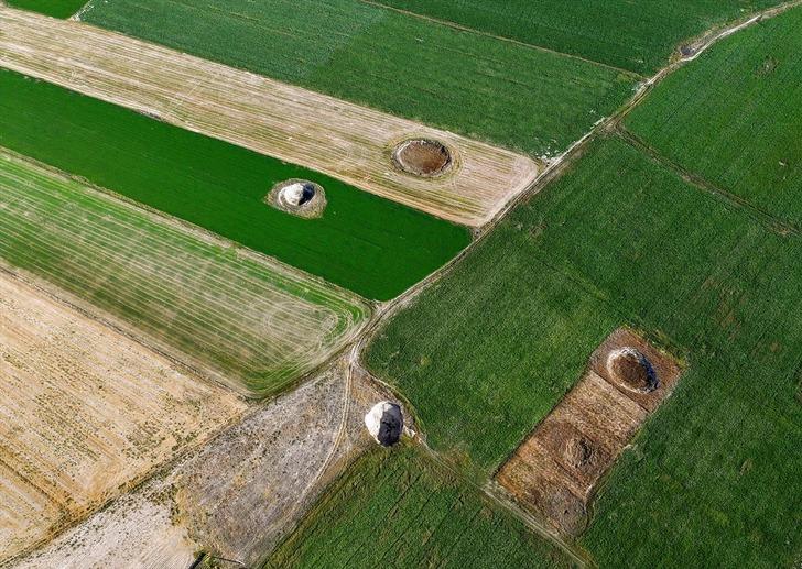 Tek kareye 24 tanesi sığdı! "Ürkütücü boyutlarda" yüzlercesi var: Konya Ovası'nda Ay'ın yüzeyine benzedi, obruklar endişelendiriyor G2