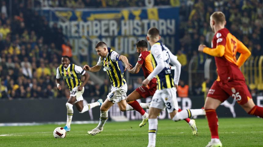 Fenerbahçe-Galatasaray maçı daha başlamadan rekor kırdı! Tam tamına 4 saniye sürdü...