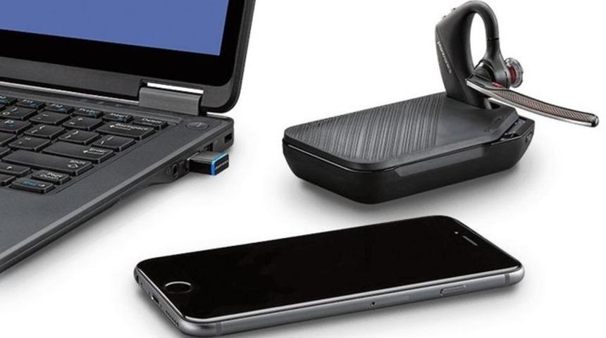 Plantronics Voyager 5240 inceleme altında