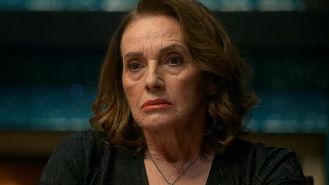 Düğün çıkışı otobüse binmesi gündem olmuştu! Nur Sürer sessizliğini bozdu! 'Çok ayıpladım'