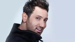 SON DAKİKA| Ünlü şarkıcı Metin Arolat sahnede fenalaşarak hayatını kaybetti! Son anları kameraya böyle yansıdı