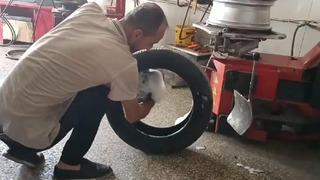 ‘Kadın sürücü, nasılsa anlamaz’ deyip, 20 bin lira fiyat çektiler! Mahalle lastikçisinden akılalmaz oyun! Yetkili bayi çalışanları bile nasıl olduğunu anlamadı