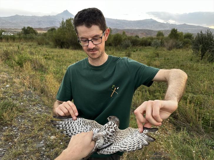 Belçikalı uzmanlar Iğdır'a gelip tek tek inceledi! "Daha önce görmediğim türler açısından önemli bir yer" G5