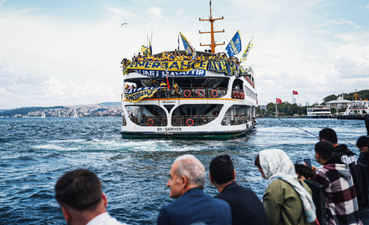Fenerbahçe taraftarı boğazı salladı! Kadıköy'e öyle bir geldiler ki... G4