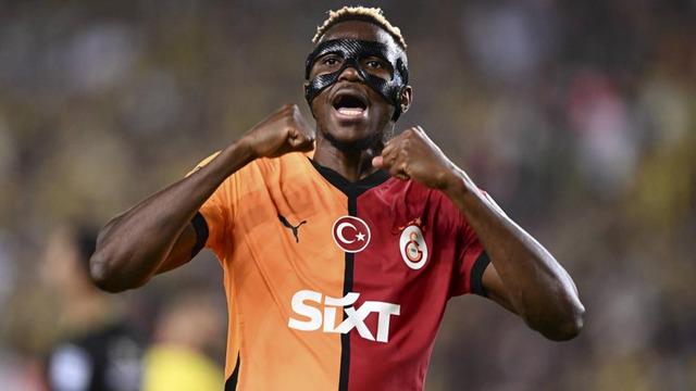 Galatasaray, Fenerbahçe derbisinin ilk devresine 2-0 önde girdi! Maça fırtına gibi başladılar...