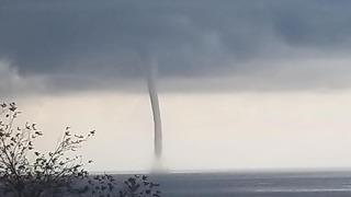 Sağanak yağış etkisini sürdürüyor! Aynı anda 6 hortum oluştu