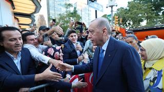 Cumhurbaşkanı Erdoğan, New York'ta! Türkevi önünde yoğun ilgi