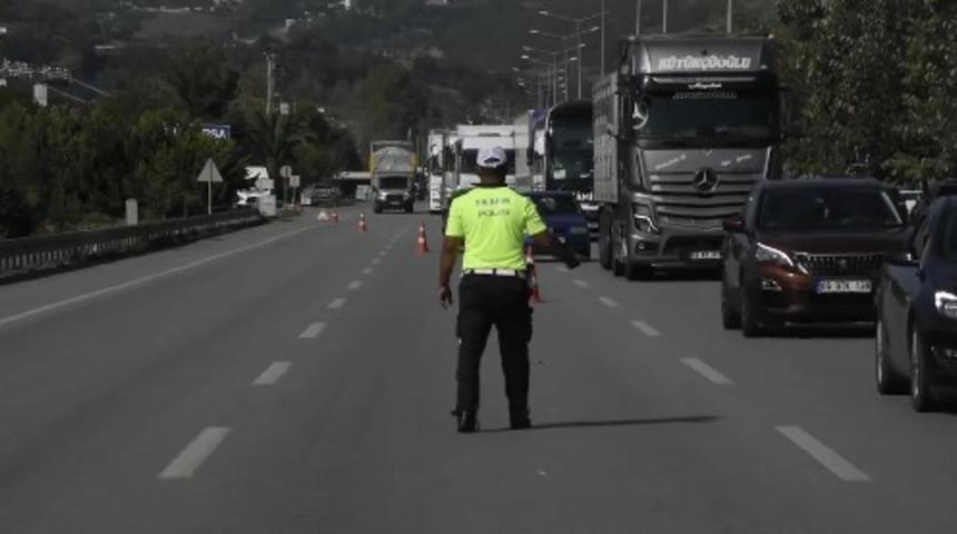 Bakan Yerlikaya duyurdu! 500 bine yakın sürücüye işlem yapıldı