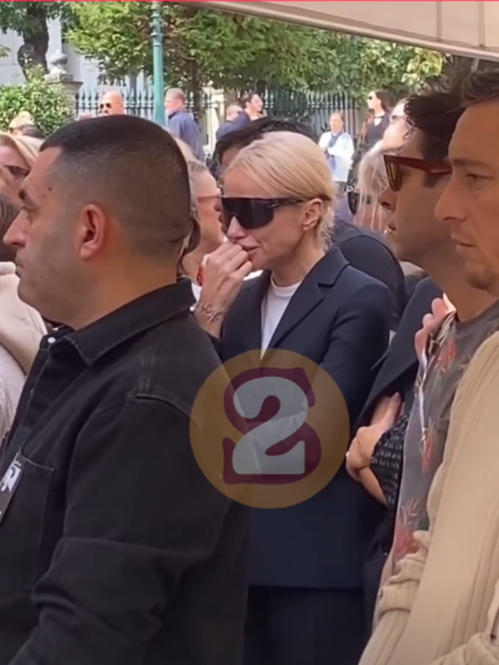 Metin Arolat'a veda! Gülşen gözyaşlarını tutamadı... Ünlüler cenazeye akın etti G5