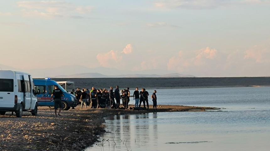Hatay'da 4 kardeş ve baba gölette boğuldu