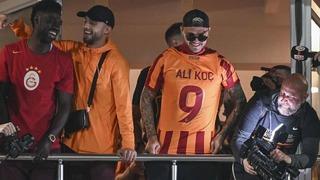 Günler sonra ortaya çıktı! Meğer Icardi Fenerbahçe derbinin ardından Ali Koç forması giymiş... Paylaşım rekoru kırıyor