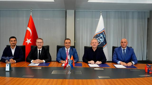 İstanbul Başakşehir Futbol Kulübü, "Temiz Toplum, Temiz Tribün" protokolüne imza attı