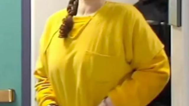 8 yaşındaki oğlunu ve 4 yaşındaki kızını köpek tasmasıyla asarak öldürdü! Cani annenin diğer çocuğu gözyaşları içinde anlattı: Artık onu annem olarak görmüyorum