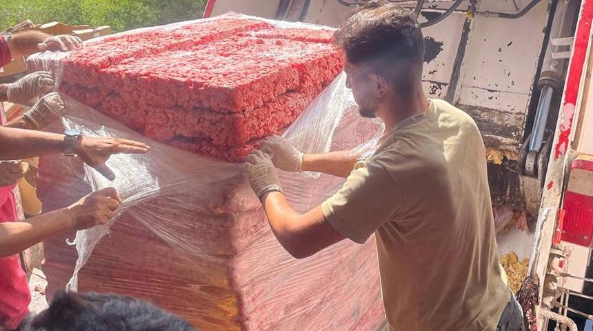 Antalya'da tonlarca son tüketim tarihi geçmiş tavuk ele geçirildi! Aseton ile silmişler