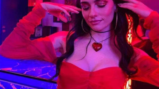 İnci Taneleri'nin Dilber'i Hazar Ergünlü evleniyor mu? Sevgilisiyle memleketine gitti