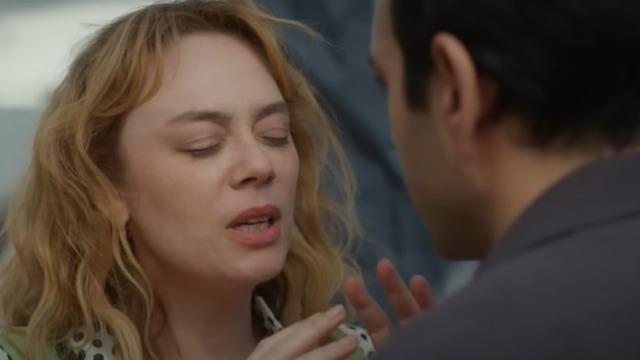 Sonunda beklenen oldu! Bahar ve Evren'in öpüşme sahnesi sosyal medyayı salladı! Bahar dizisi gündemde