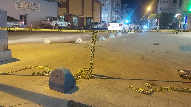 Servis şoförünü bıçakladı, polisi de yine kendi çağırttı... Elindeki bıçakla vahşet saçtı! G1